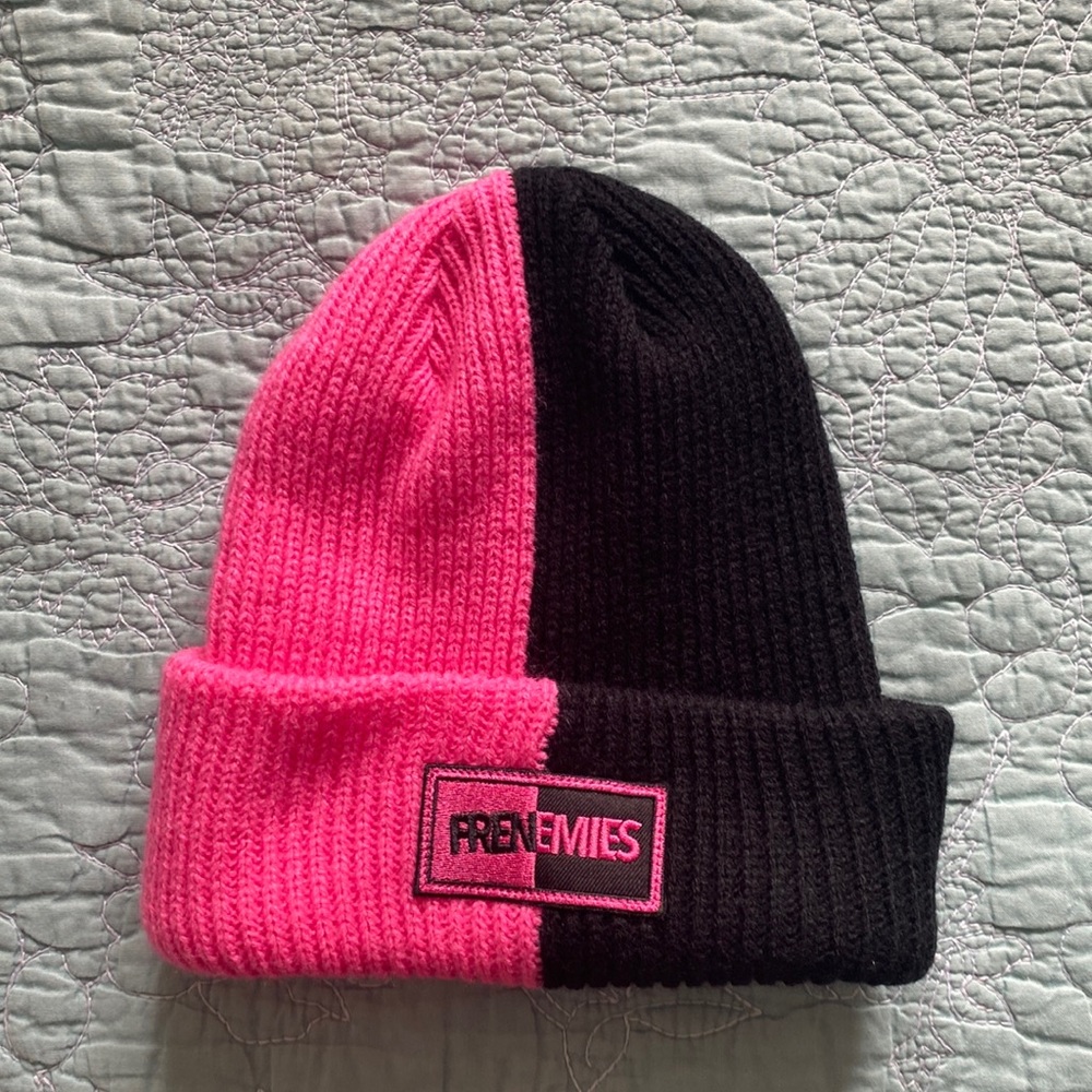 Frenemies beanie